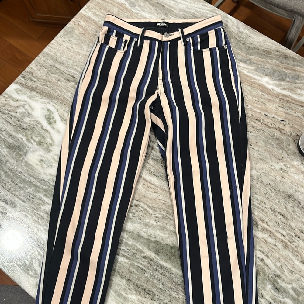 Quicksilver “dream is on” pants.